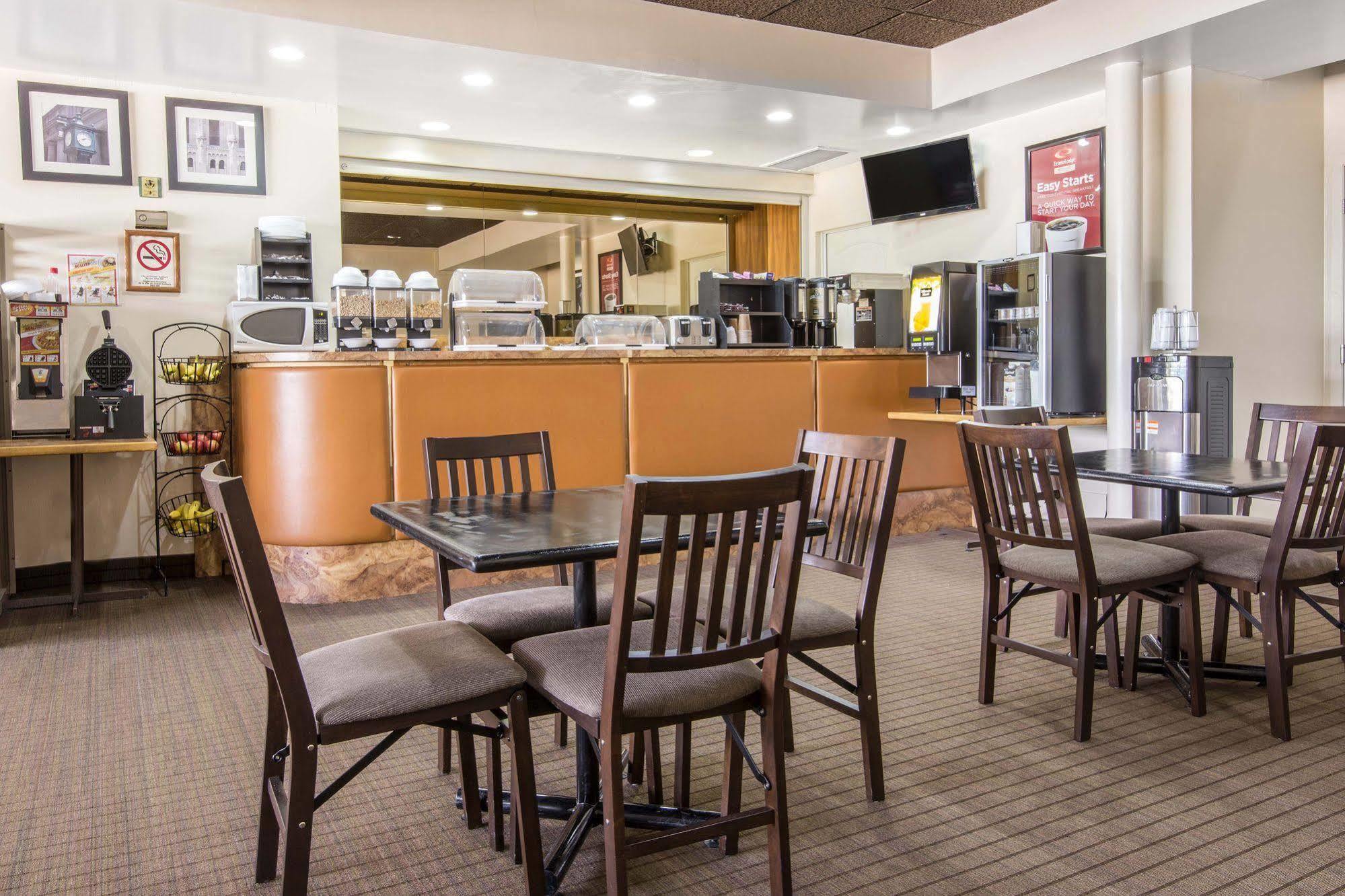 Econo Lodge Sudbury Eksteriør billede