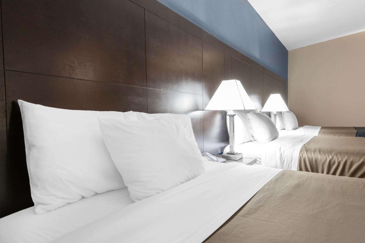 Econo Lodge Sudbury Eksteriør billede